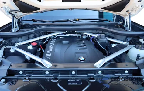 2023 BMW X7 xDrive40I z USA, uszkodzony, nr VIN 5UX23EM04P9RR2231